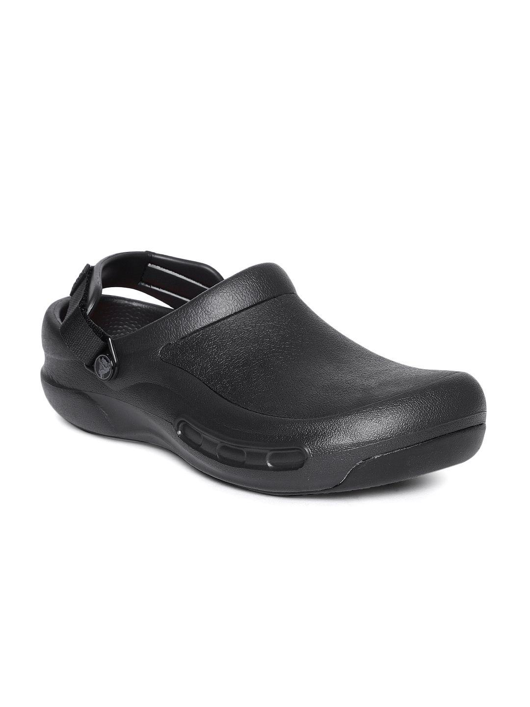 crocs bistro  unisex black solid clogs