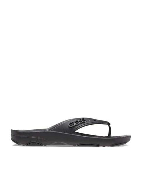 crocs men's classic black flip flops