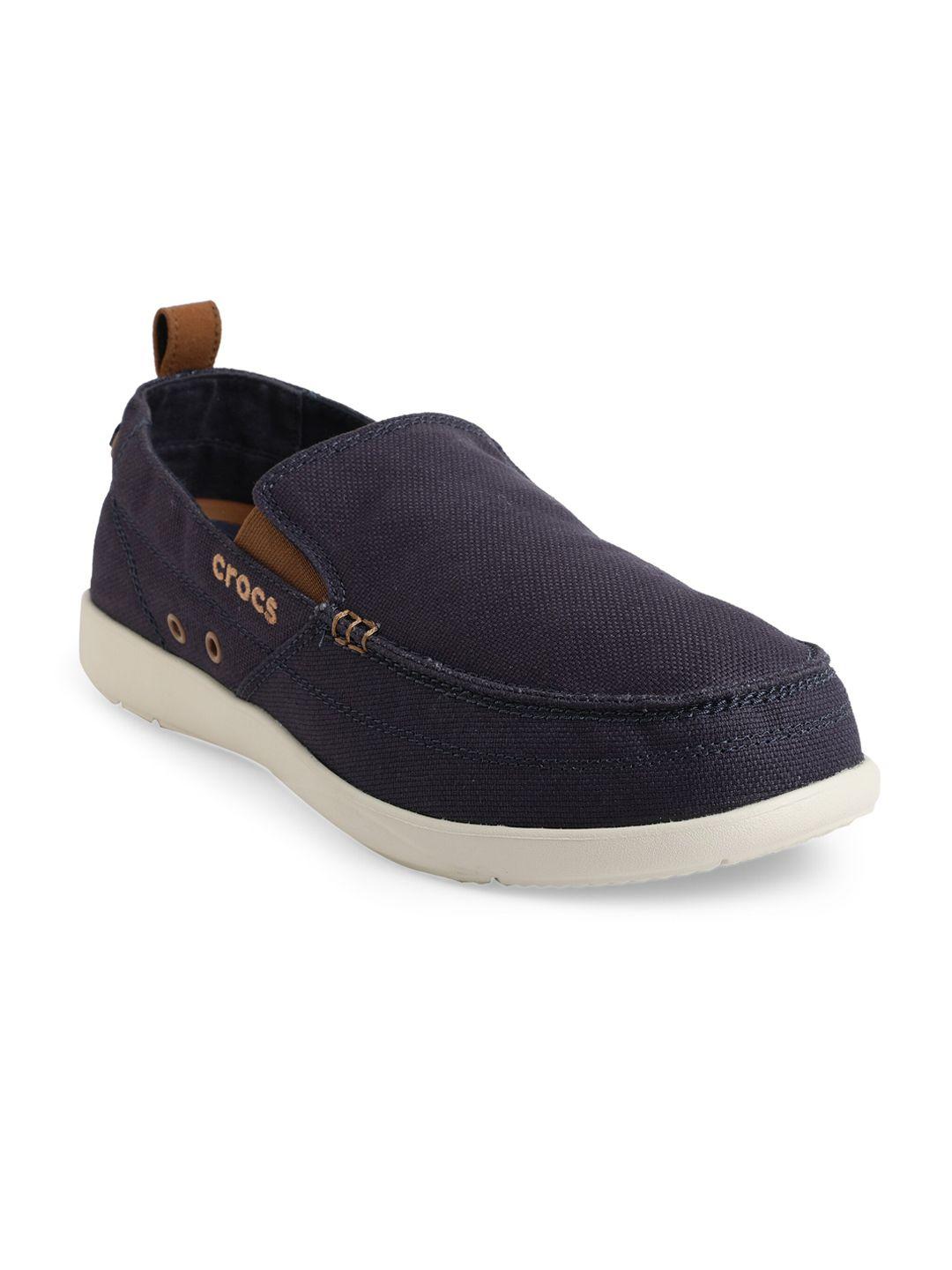 crocs men navy blue solid croslite loafers