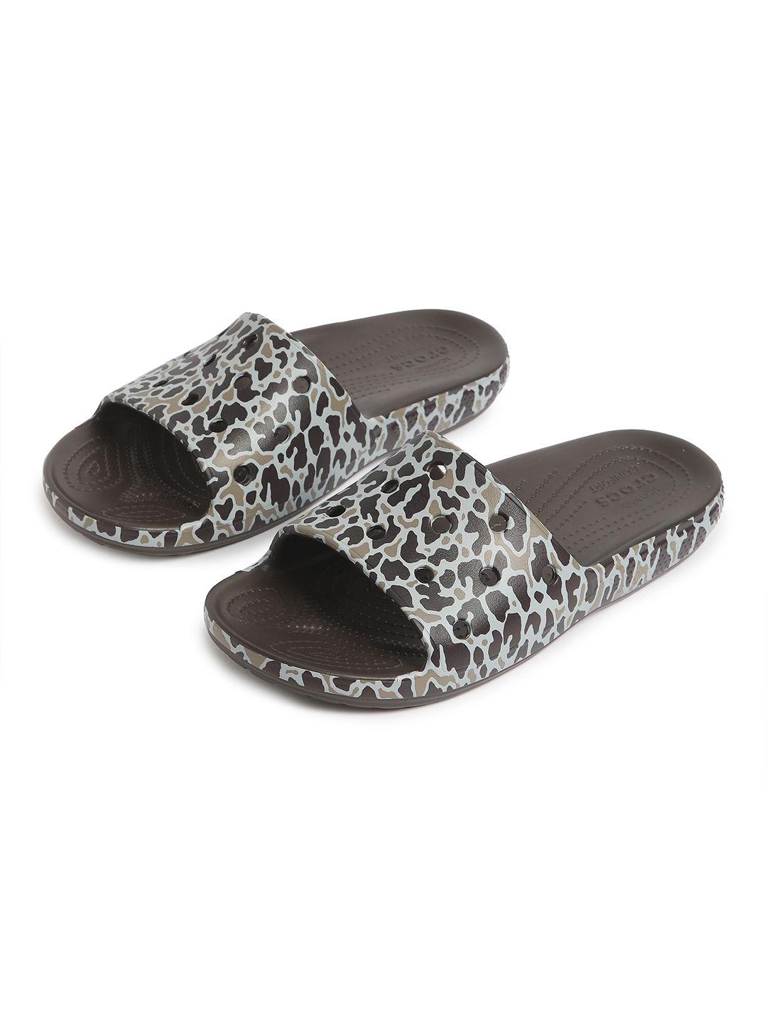 crocs unisex classic printed croslite sliders