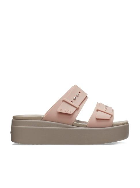 crocs women's brooklyn pale blush casual sandals