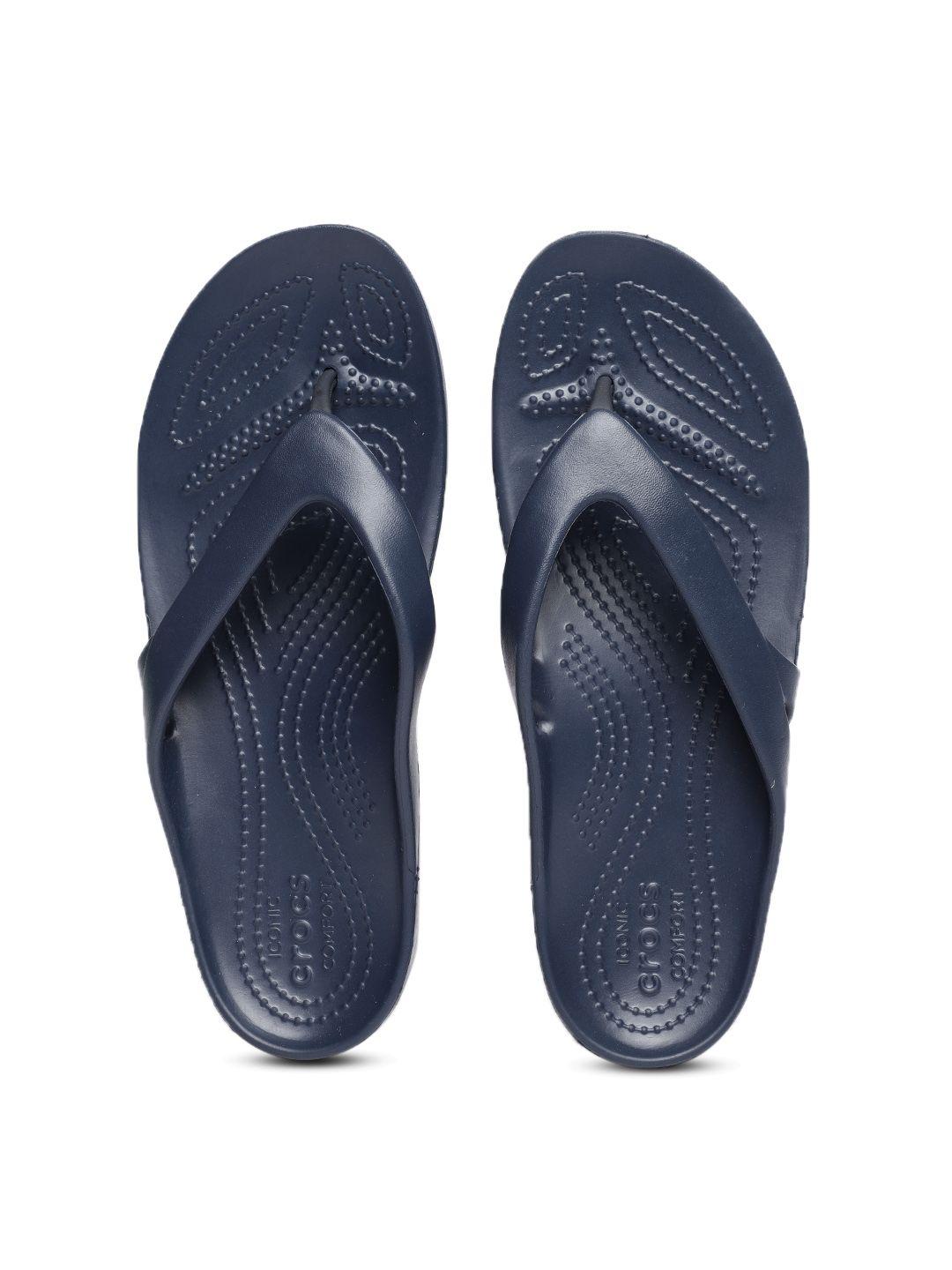 crocs women navy blue solid thong flip-flops