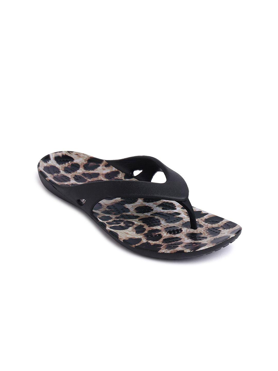 crocs women printed croslite thong flip-flops