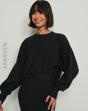 cropped round-neck pullover