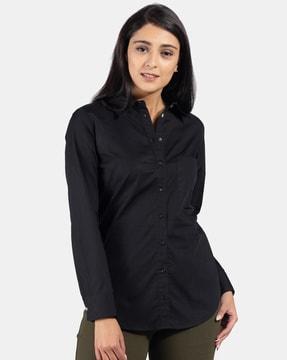 cuffed sleeve shirt with patch pocket