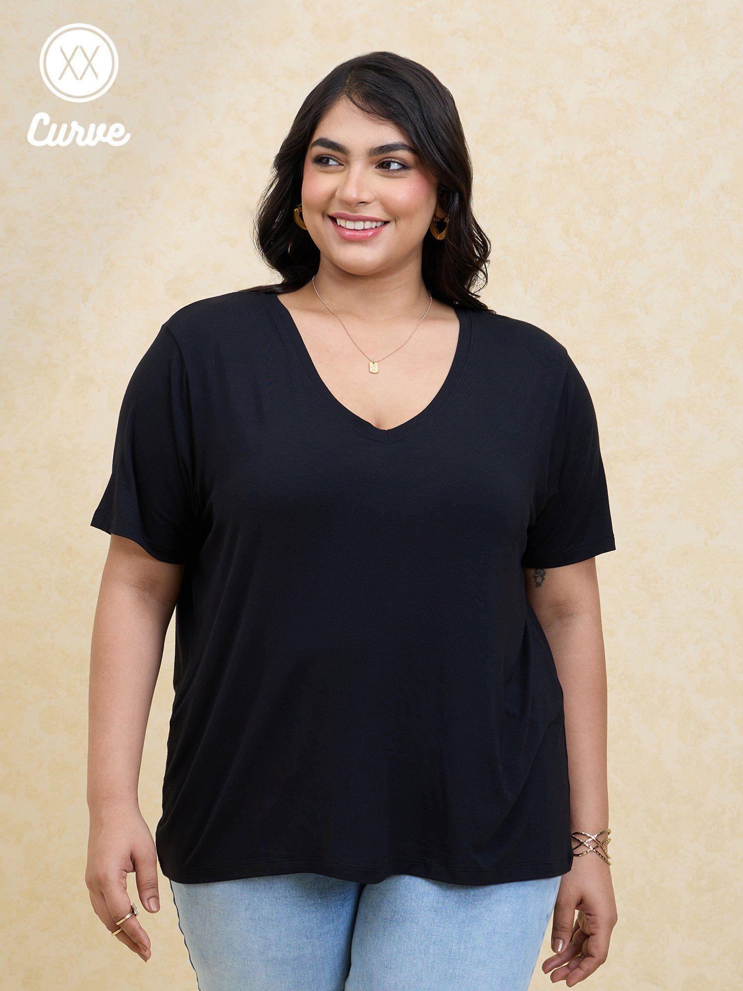 curve black solid v neck everyday essential basics tshirt