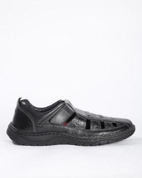 cut-out sandals with velcro fastening