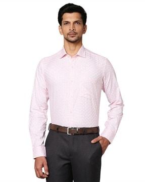 cutaway collar slim fit shirt