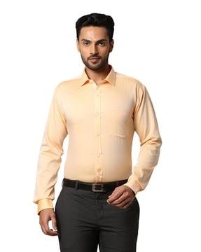 cutaway collar slim fit shirt