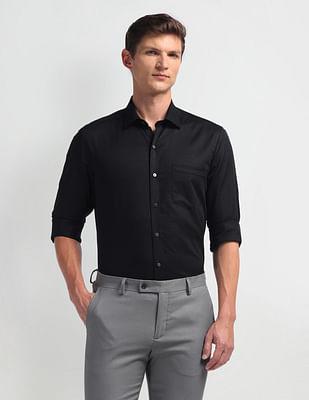 cutaway collar slim fit shirt