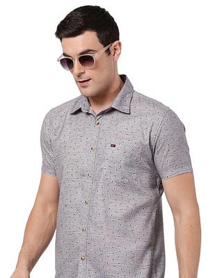 cutaway collar slim printed casual shirt