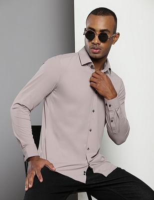 cutaway collar solid shirt