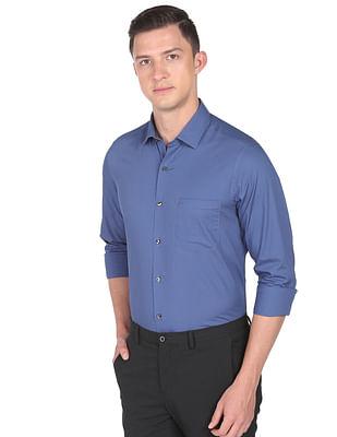 cutaway collar solid shirt