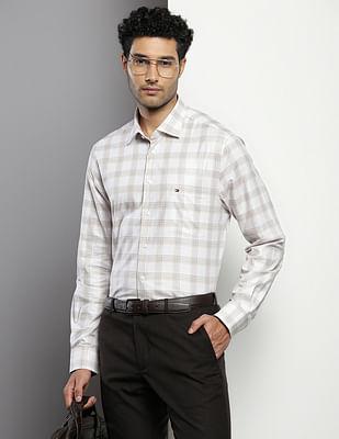 cutaway collar twill shirt