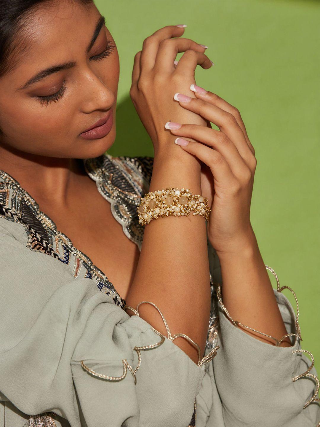 d'oro women beige artificial beads gold-plated link bracelet