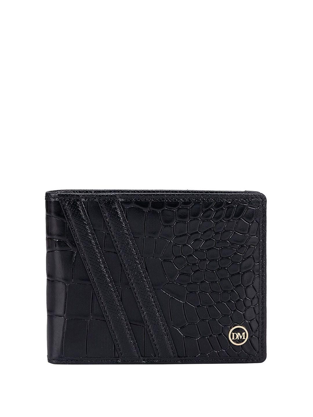 da milano women abstract textured leather two fold wallet