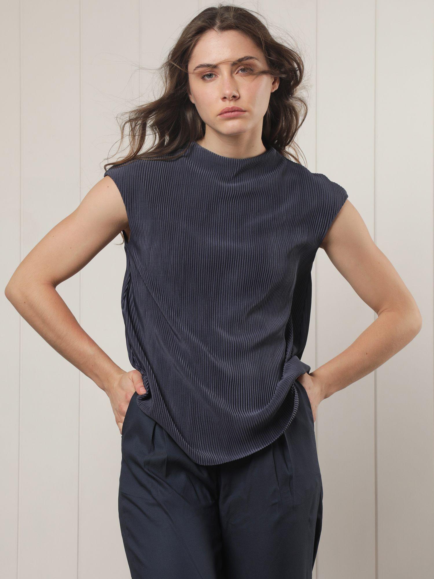 daffo cap sleeves textured top