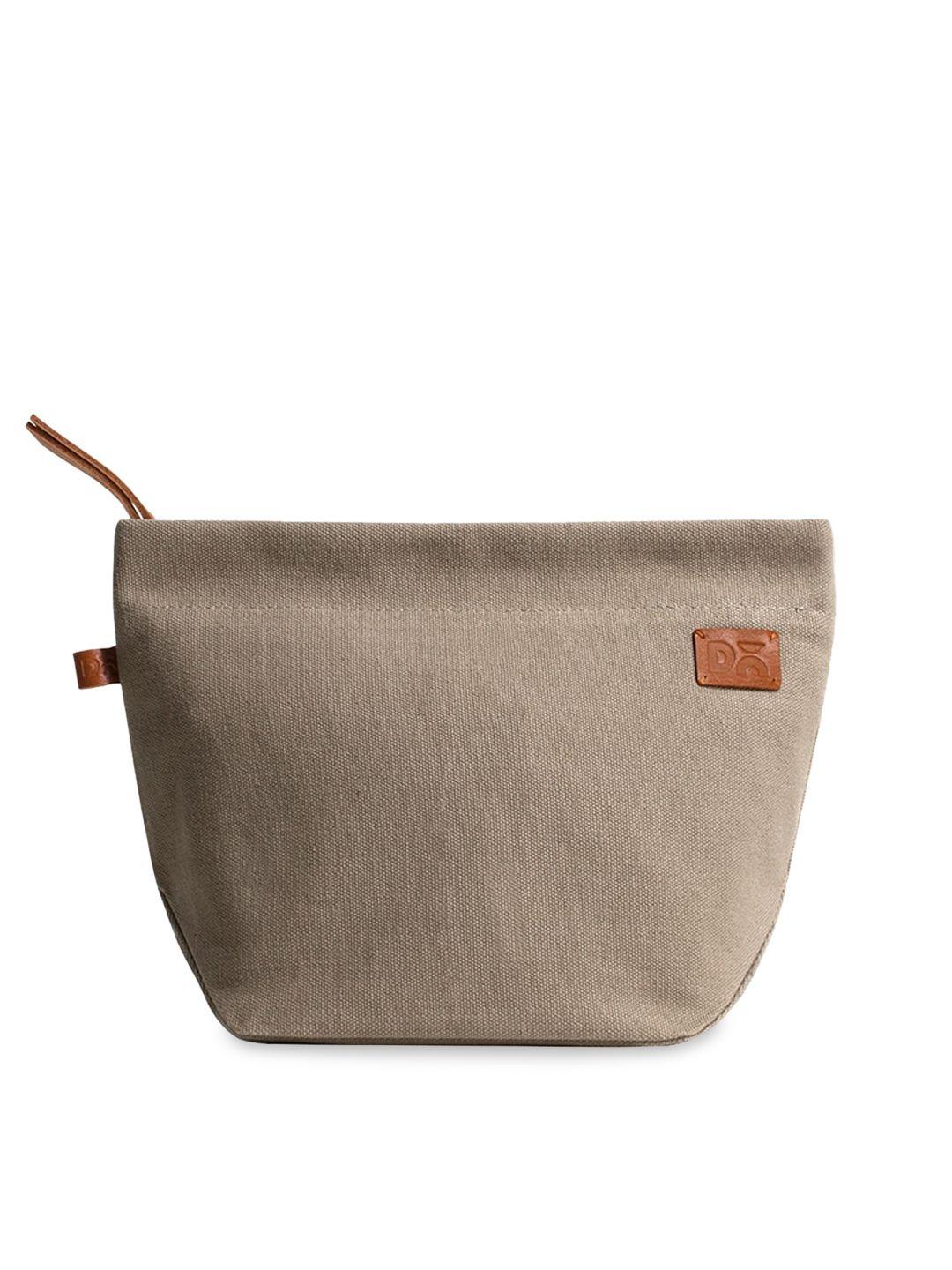 dailyobjects beige solid travel pouch