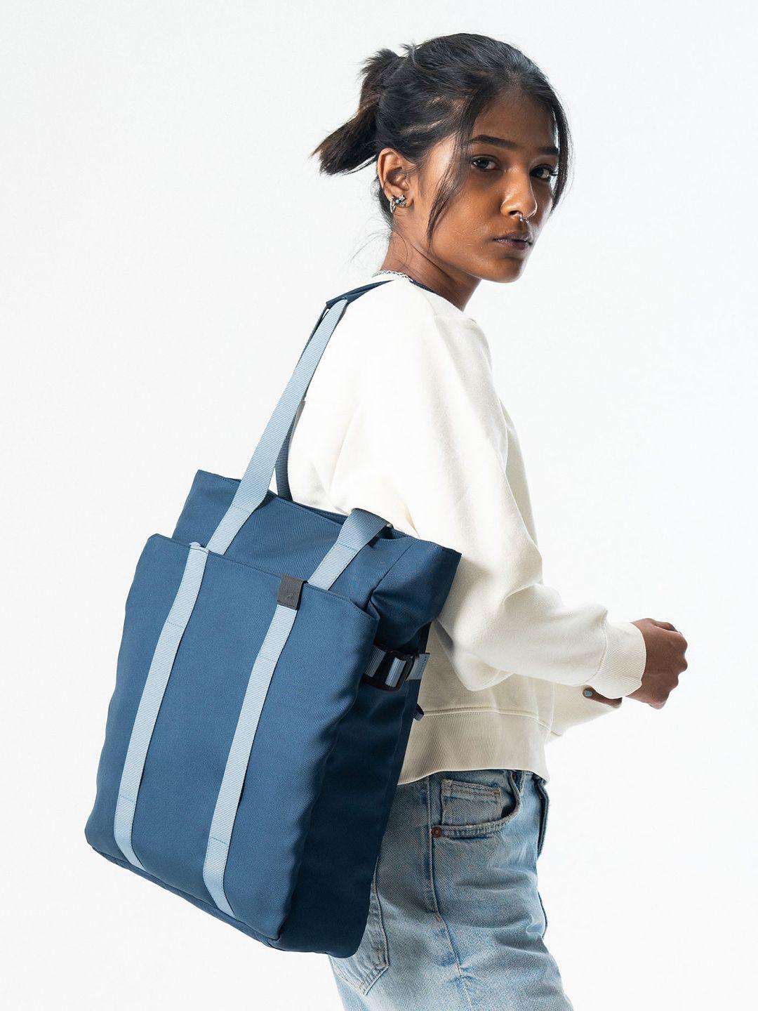 dailyobjects structured shoulder bag with tasselled