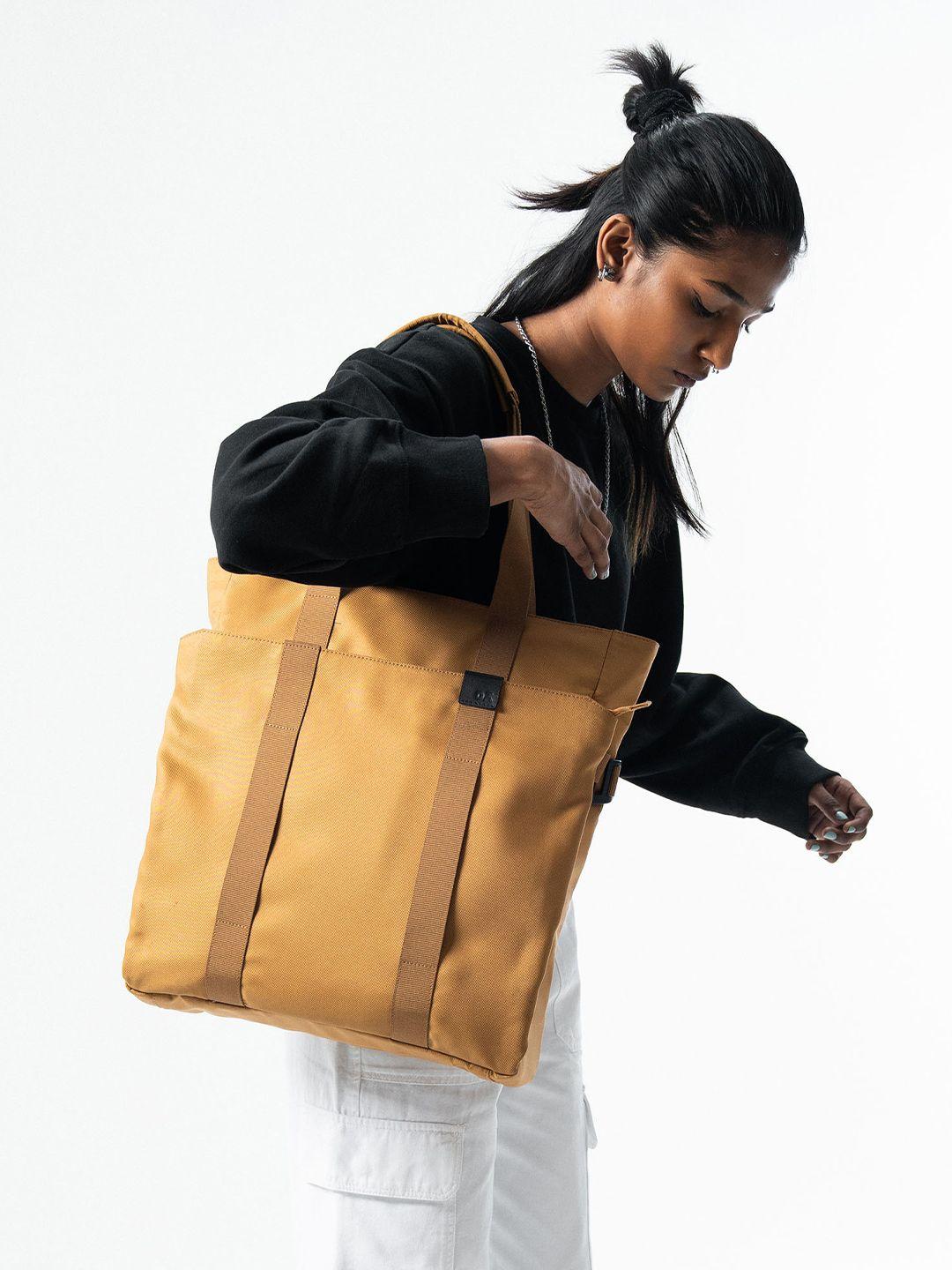 dailyobjects amber trunk laptop tote bag