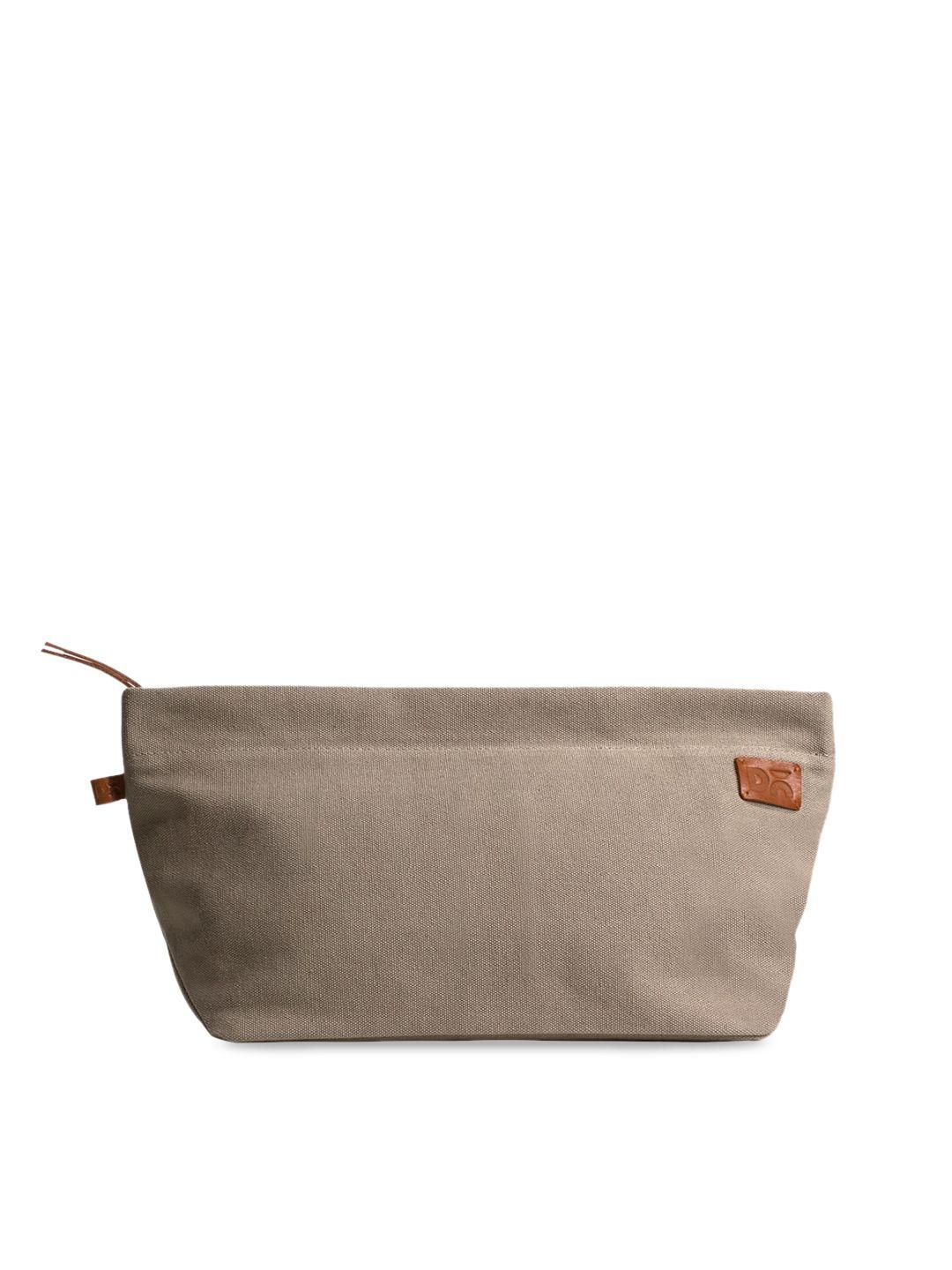 dailyobjects unisex beige jumbo travel pouch