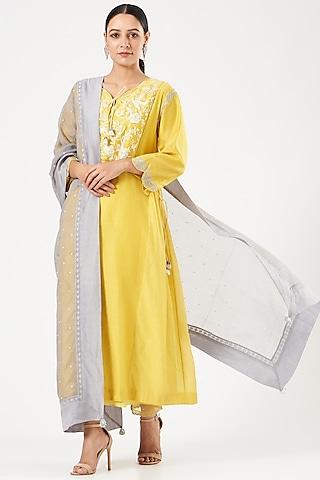 dandelion yellow hand embroidered kurta set