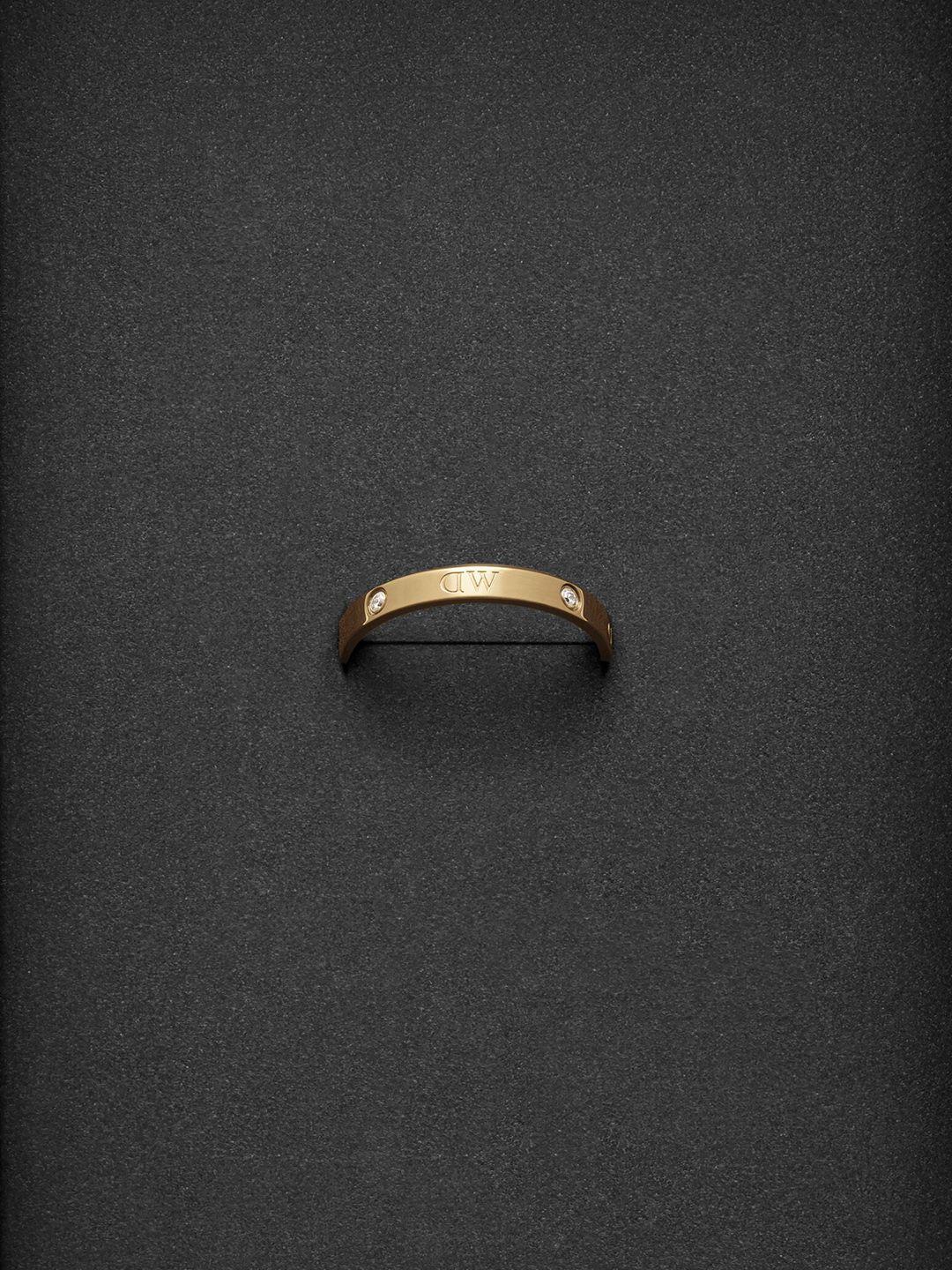 daniel wellington gold-plated stone-studded ring
