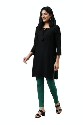 dark green solid ankle-length ethnic women slim fit leggings