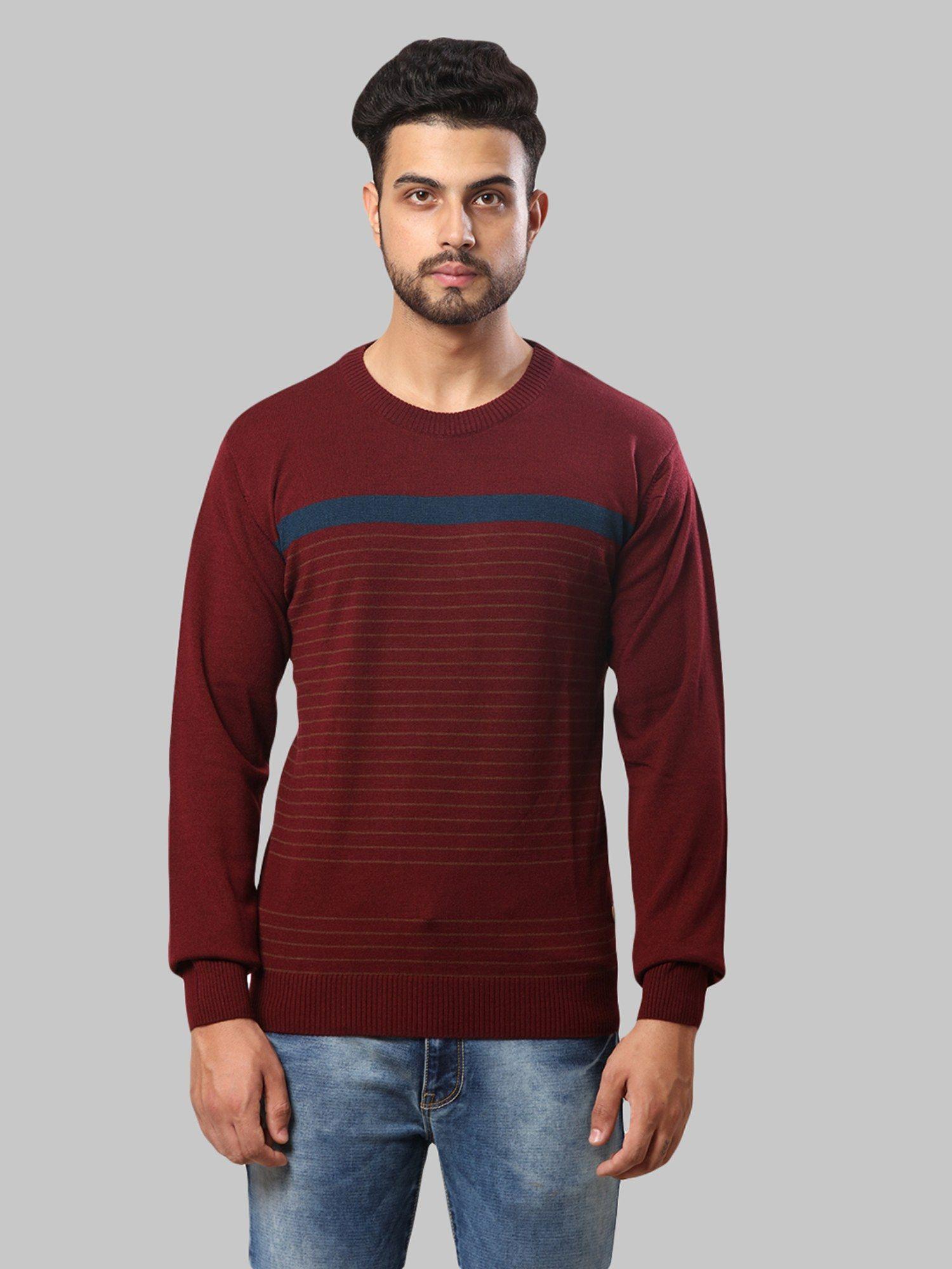 dark maroon sweater