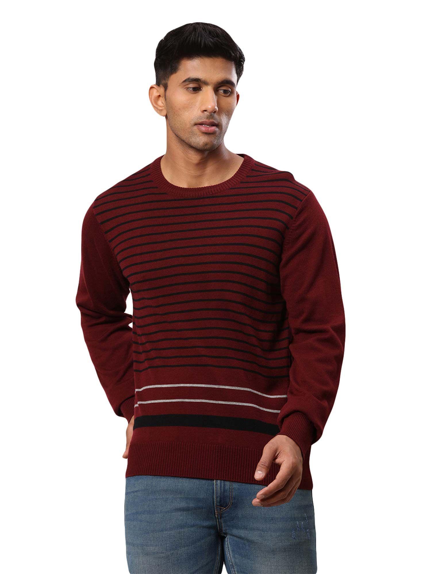 dark maroon sweater
