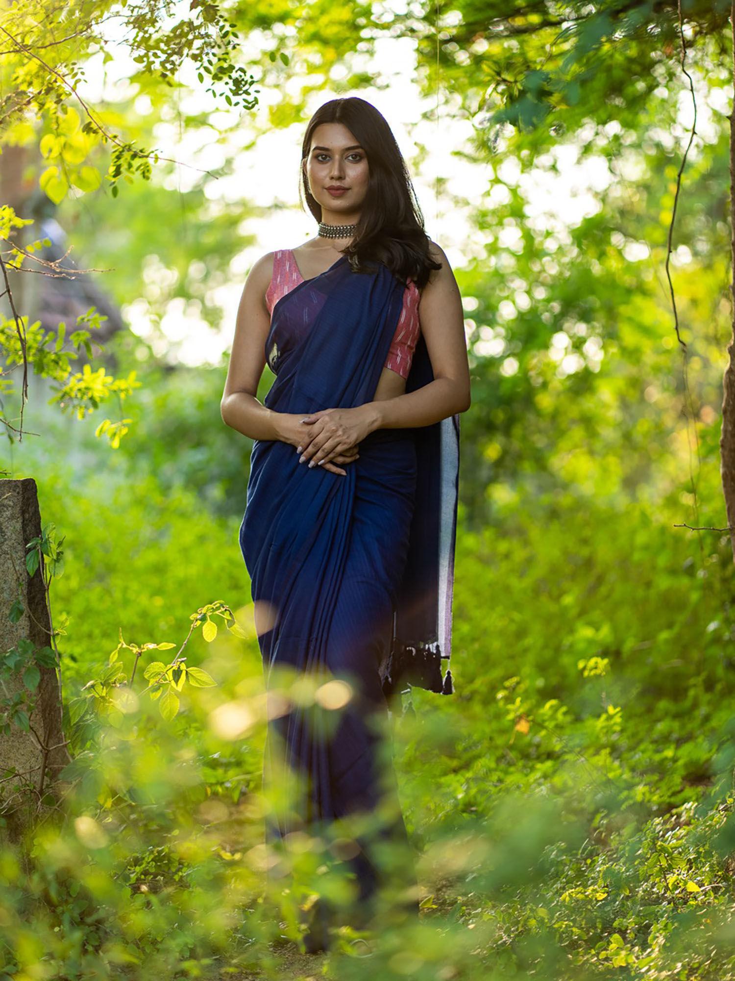 dark navy blue plain handloom cotton saree with tassels