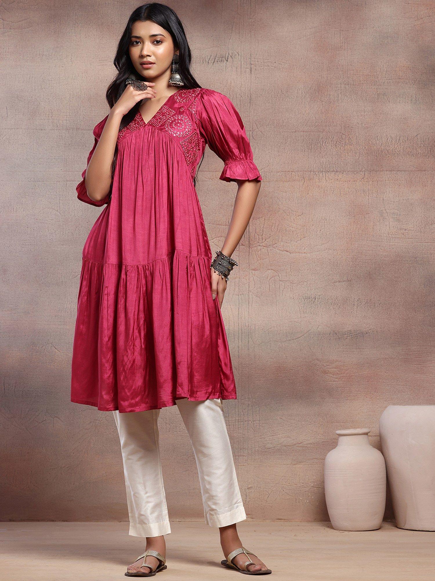 dark pink mirror embroidered v-neck kurta