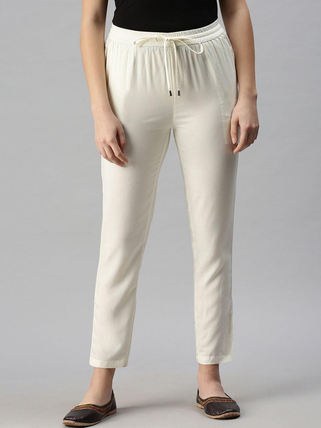 de moza women off white relaxed straight leg trousers