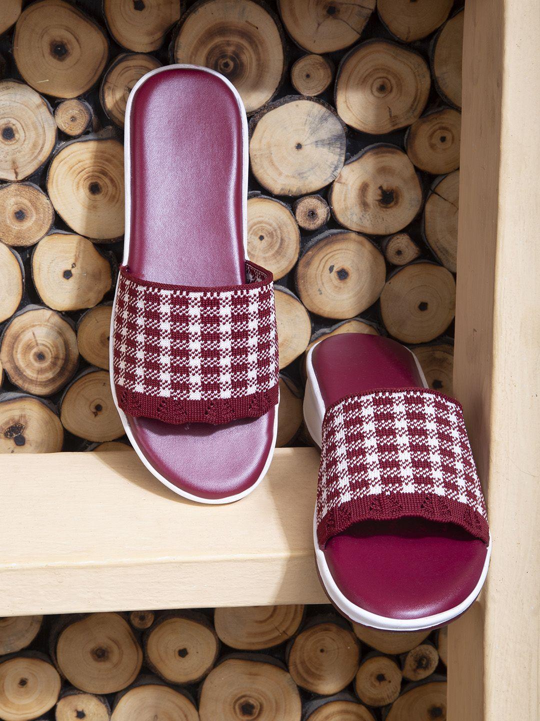 deas women red checked wedge mules