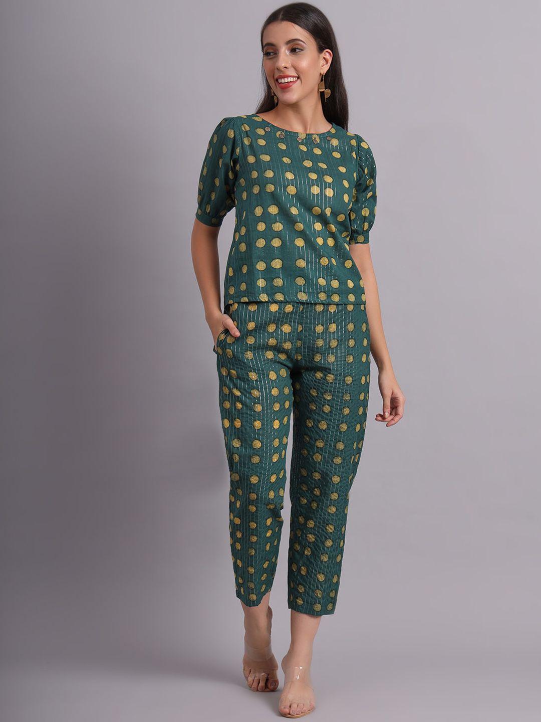 deckedup printed top with trousers