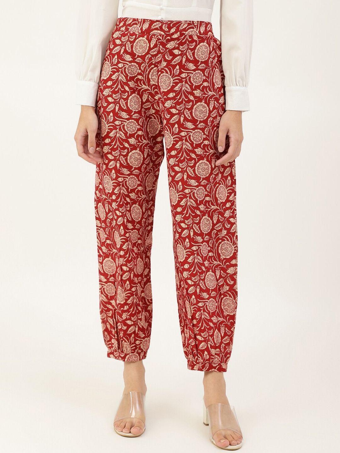deckedup women maroon floral printed relaxed easy wash trouser