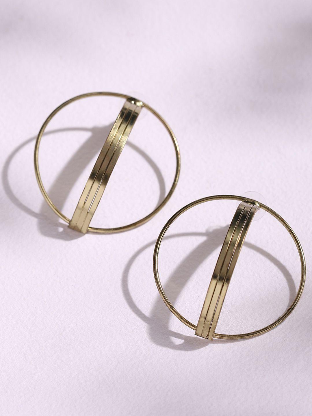 deebaco gold-toned circular hoop earrings