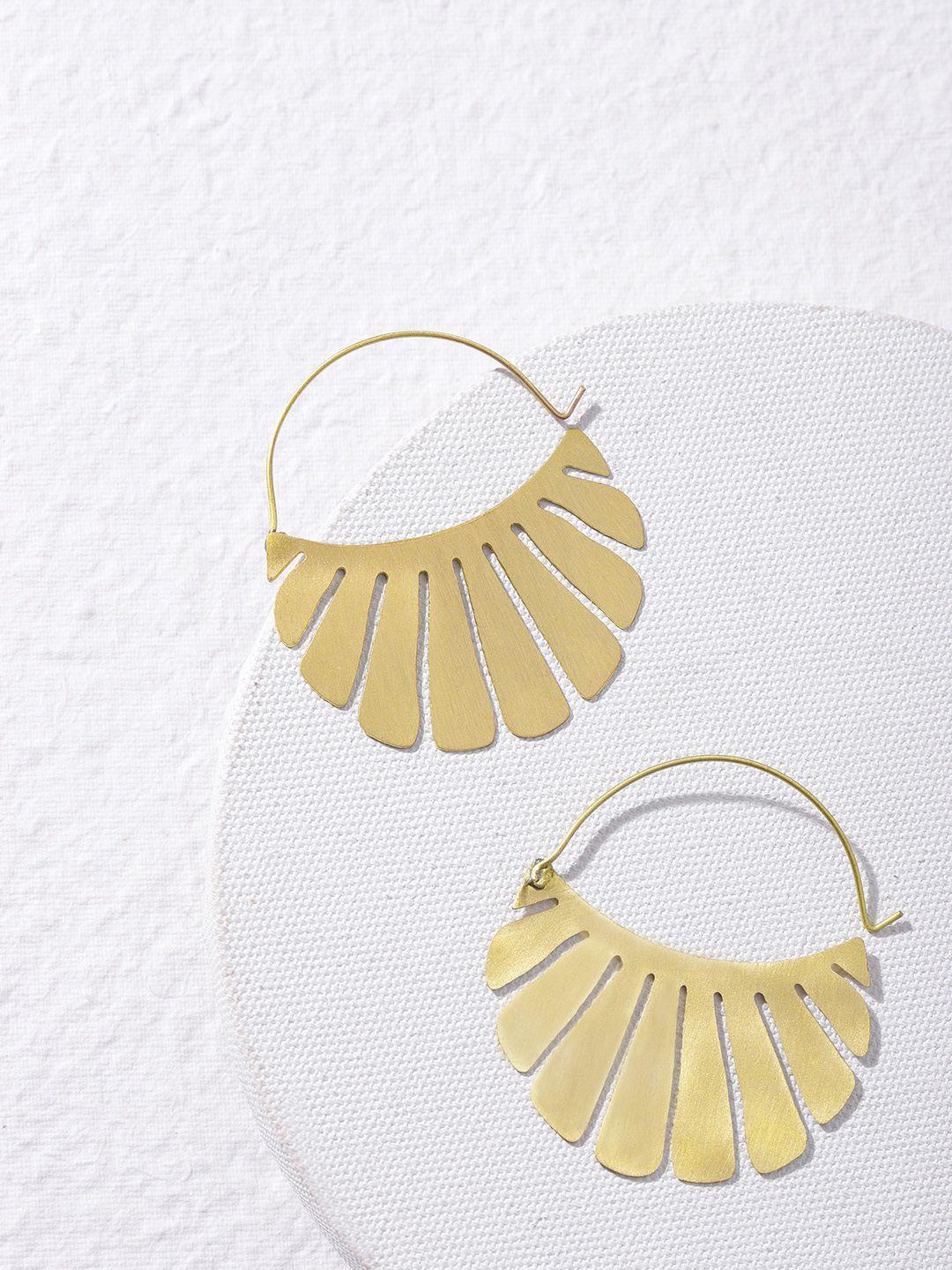 deebaco gold-toned geometric hoop earrings
