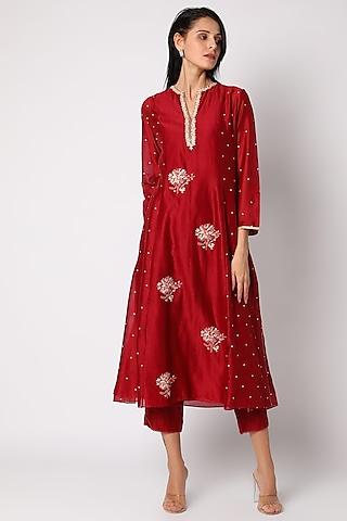 deep red hand embroidered kurta set