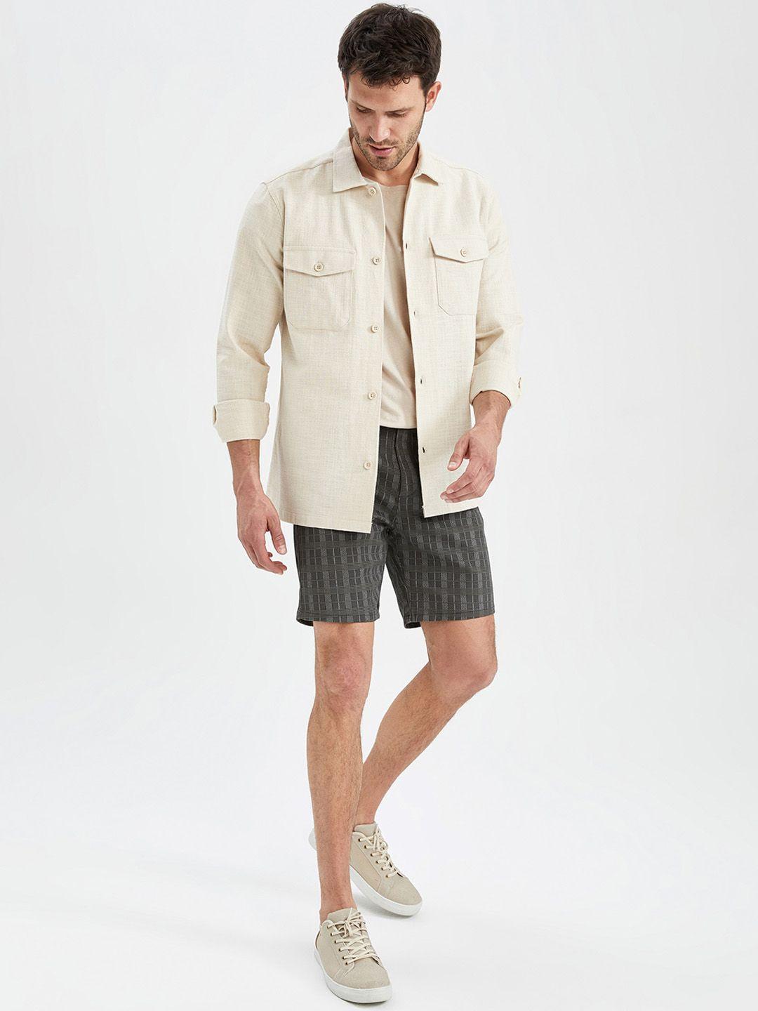 defacto men checked regular fit shorts