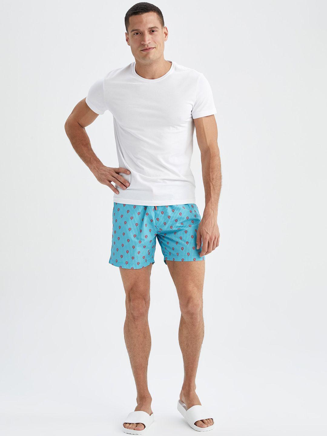 defacto men conversational printed mid-rise shorts