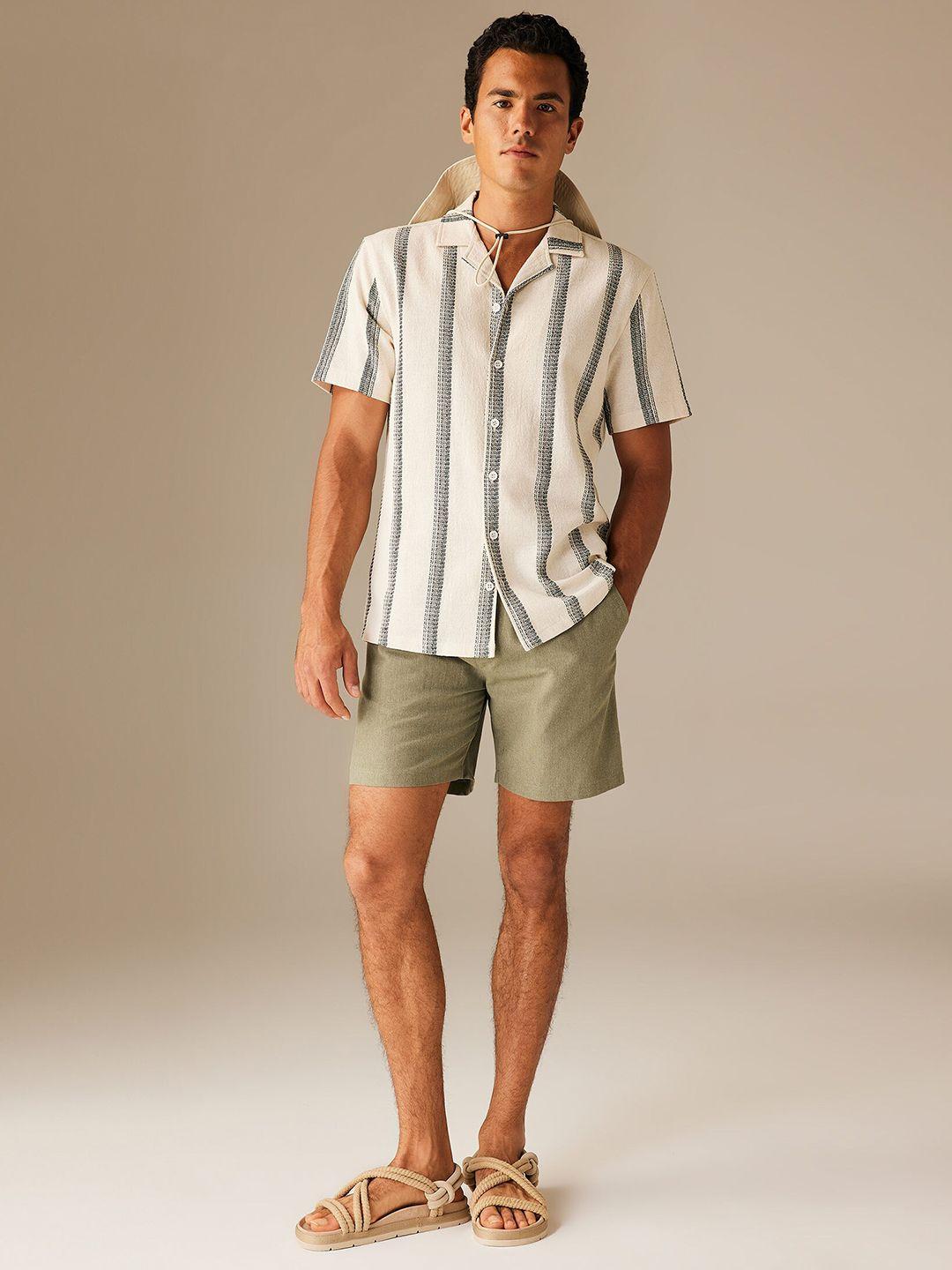 defacto men mid-rise chino shorts