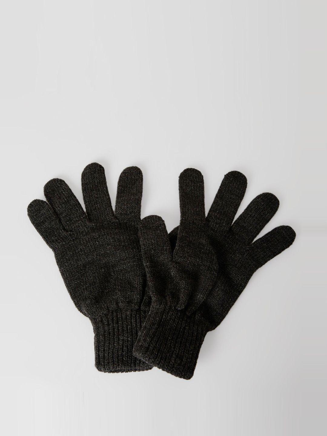 defacto men self design hand gloves