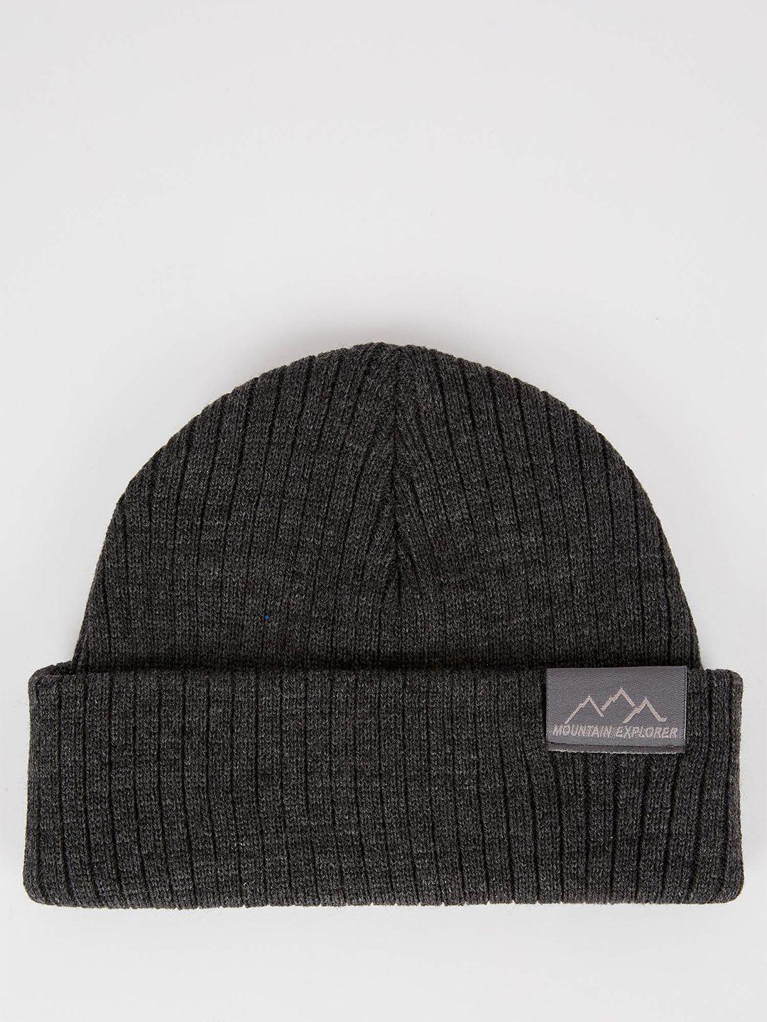 defacto ribbed self design acrylic beanie