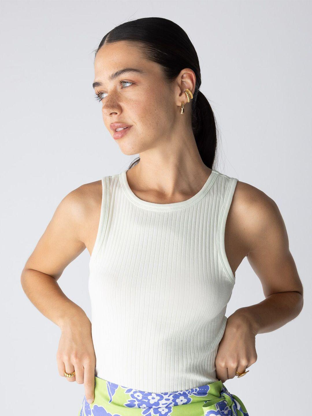 defacto round neck fitted cotton top