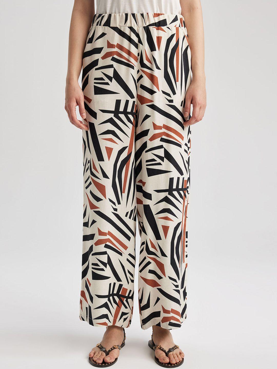 defacto women animal printed mid rise trousers
