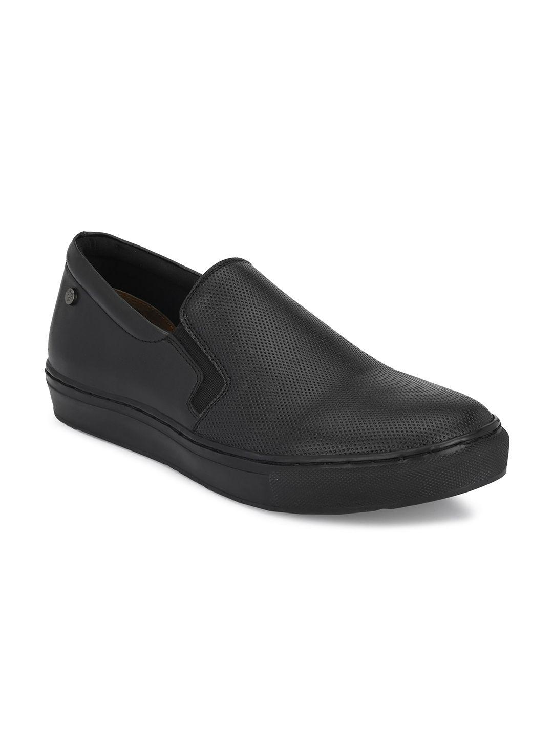 delize men black solid slip-on sneakers