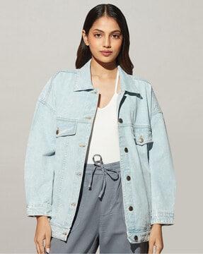 denim jacket with flap pockets