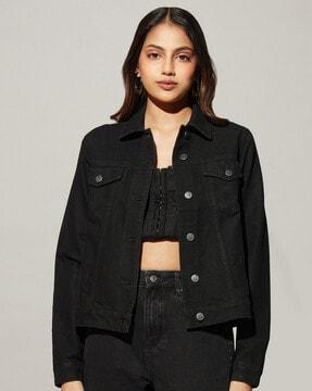 denim jacket with flap pockets