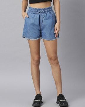 denim shorts with insert pockets